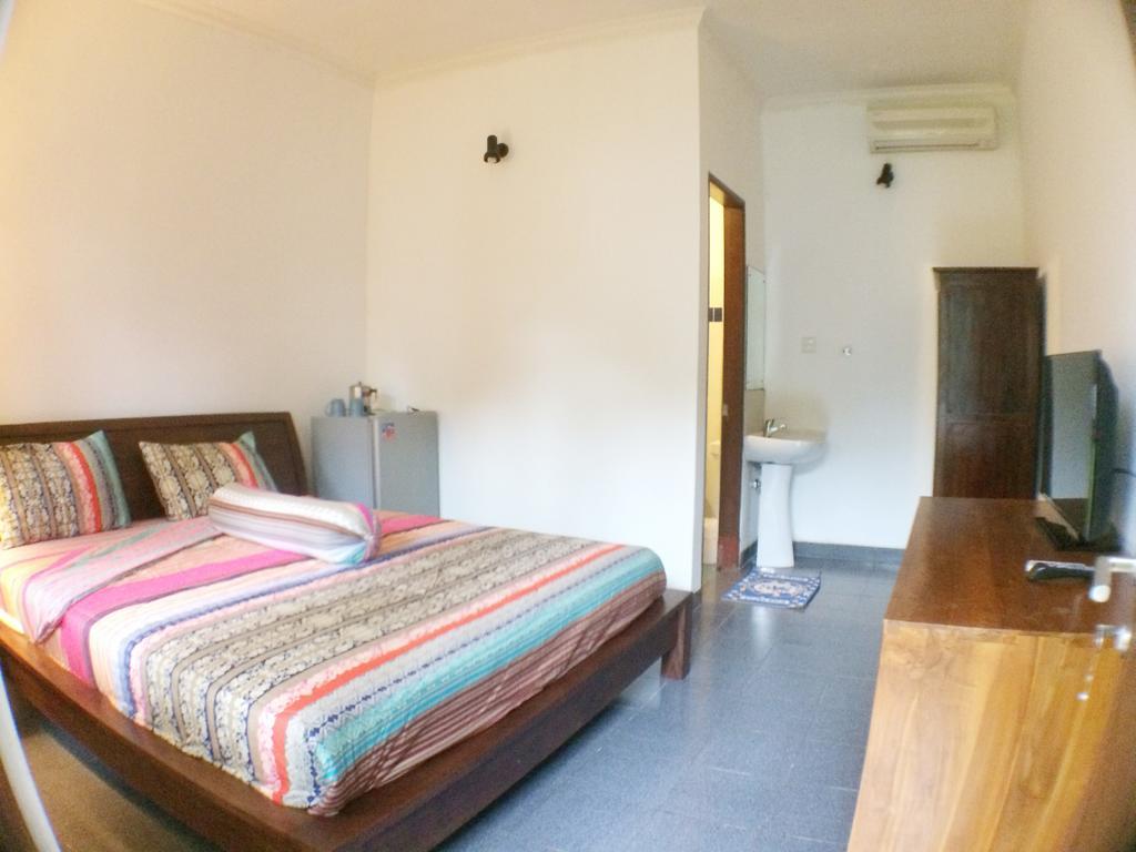 Ayu Guest House ซานูร์ ภายนอก รูปภาพ